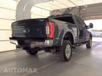 2017 Ford Super Duty F-250 XLT Crew Cab Medium Bed - miniatura 4