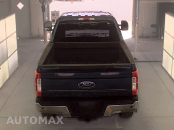 2017 Ford Super Duty F-250 XLT Crew Cab Medium Bed - miniatura 5