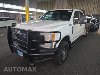 2017 Ford Super Duty F-350 Cab Chassis XL Crew Cab - samochód z USA z aukcji Manheim, oferta Kup Teraz w AUTOMAX