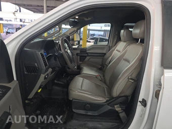 2017 Ford Super Duty F-350 Cab Chassis XL Crew Cab - miniatura 10