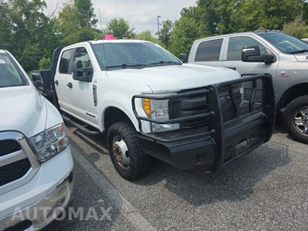 2017 Ford Super Duty F-350 Cab Chassis XL Crew Cab DRW - miniatura 10