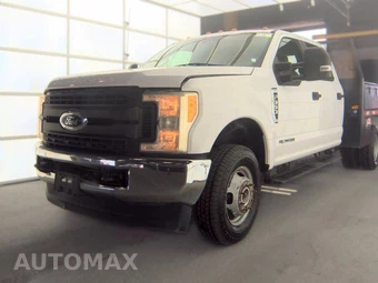 2017 Ford Super Duty F-350 Cab Chassis XL Crew Cab DRW
