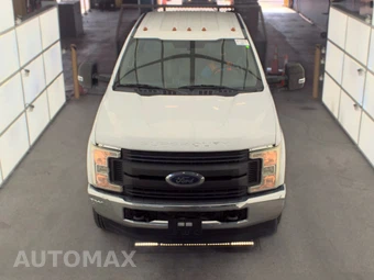 2017 Ford Super Duty F-350 Cab Chassis XL Crew Cab DRW - miniatura 2