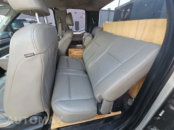 2017 Ford Super Duty F-350 Cab Chassis XL Extended Cab w/Rear Doors DRW - miniatura 13