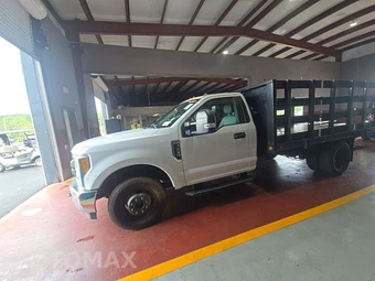2017 Ford Super Duty F-350 Cab Chassis XL Regular Cab DRW - samochód z USA z aukcji Manheim, oferta Kup Teraz w AUTOMAX