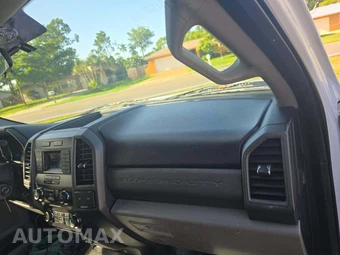 2017 Ford Super Duty F-350 Cab Chassis XL Regular Cab DRW - miniatura 16