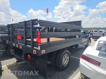 2017 Ford Super Duty F-350 Cab Chassis XL Regular Cab DRW - miniatura 4