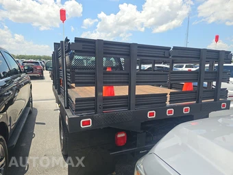 2017 Ford Super Duty F-350 Cab Chassis XL Regular Cab DRW - miniatura 5