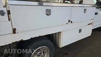 2017 Ford Super Duty F-350 Cab Chassis XL Regular Cab DRW - miniatura 20