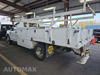 2017 Ford Super Duty F-350 Cab Chassis XL Regular Cab DRW - miniatura 6
