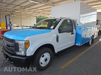 2017 Ford Super Duty F-350 Cab Chassis XL Regular Cab DRW