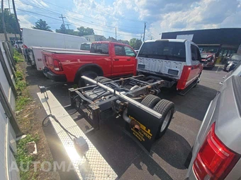 2017 Ford Super Duty F-350 Cab Chassis XLT Crew Cab DRW - miniatura 21