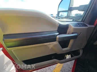 2017 Ford Super Duty F-350 Cab Chassis XLT Regular Cab DRW - miniatura 9