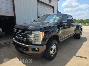 2017 Ford Super Duty F-350 King Ranch Crew Cab Long Bed DRW