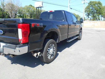 2017 Ford Super Duty F-350 Lariat Crew Cab Long Bed - miniatura 6