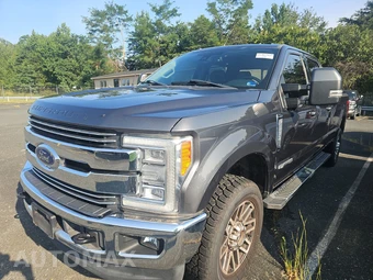 2017 Ford Super Duty F-350 Lariat Crew Cab Long Bed