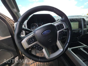 2017 Ford Super Duty F-350 Lariat Crew Cab Long Bed - miniatura 10