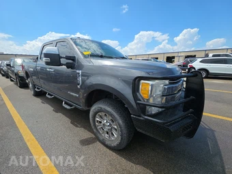 2017 Ford Super Duty F-350 Lariat Crew Cab Long Bed - miniatura 3