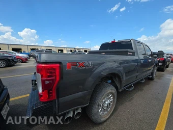 2017 Ford Super Duty F-350 Lariat Crew Cab Long Bed - miniatura 4