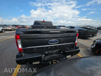 2017 Ford Super Duty F-350 Lariat Crew Cab Long Bed - miniatura 5