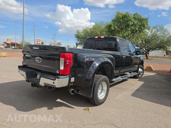 2017 Ford Super Duty F-350 Lariat Crew Cab Long Bed DRW - miniatura 3
