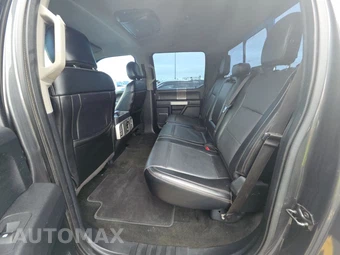 2017 Ford Super Duty F-350 Lariat Crew Cab Long Bed DRW - miniatura 13