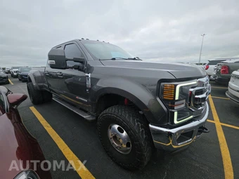 2017 Ford Super Duty F-350 Lariat Crew Cab Long Bed DRW - miniatura 3