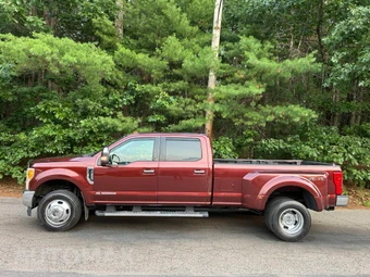 2017 Ford Super Duty F-350 Lariat Crew Cab Long Bed DRW - miniatura 3