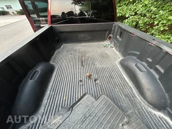 2017 Ford Super Duty F-350 Lariat Crew Cab Long Bed DRW - miniatura 31