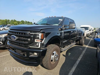 2017 Ford Super Duty F-350 Lariat Crew Cab Long Bed DRW