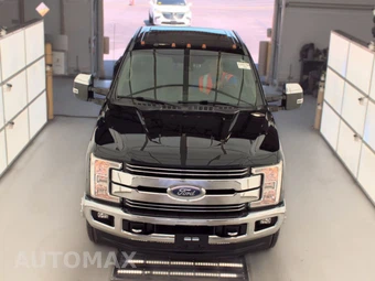 2017 Ford Super Duty F-350 Lariat Crew Cab Long Bed DRW - miniatura 2