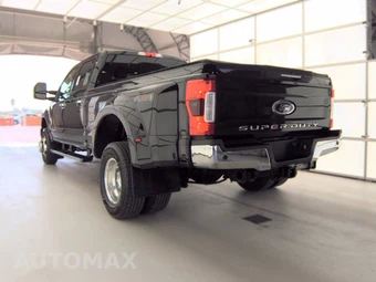 2017 Ford Super Duty F-350 Lariat Crew Cab Long Bed DRW - miniatura 6