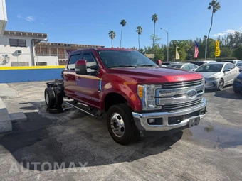 2017 Ford Super Duty F-350 Lariat Crew Cab Long Bed DRW - miniatura 2