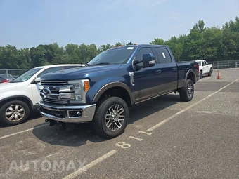 2017 Ford Super Duty F-350 Lariat Crew Cab Medium Bed