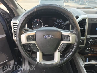 2017 Ford Super Duty F-350 Lariat Crew Cab Medium Bed - miniatura 10