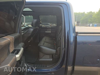 2017 Ford Super Duty F-350 Lariat Crew Cab Medium Bed - miniatura 13