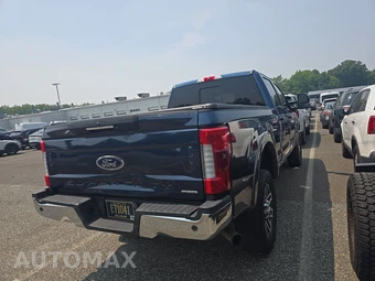 2017 Ford Super Duty F-350 Lariat Crew Cab Medium Bed - miniatura 4