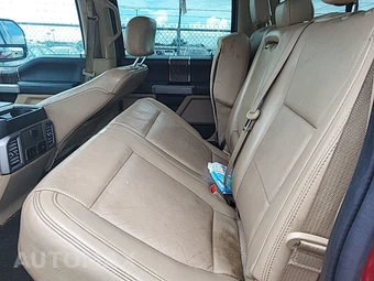 2017 Ford Super Duty F-350 Lariat Crew Cab Medium Bed - miniatura 8