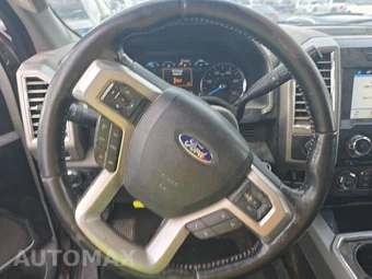 2017 Ford Super Duty F-350 Lariat Crew Cab Medium Bed - miniatura 10