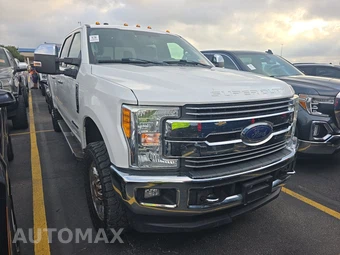 2017 Ford Super Duty F-350 Lariat Crew Cab Medium Bed - miniatura 3