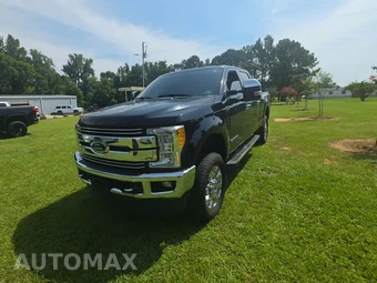 2017 Ford Super Duty F-350 Lariat Crew Cab Medium Bed