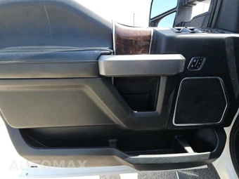 2017 Ford Super Duty F-350 Platinum Crew Cab Long Bed DRW - miniatura 9