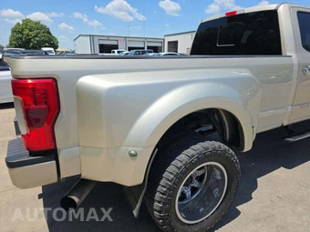 2017 Ford Super Duty F-350 Platinum Crew Cab Long Bed DRW - miniatura 23