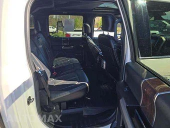 2017 Ford Super Duty F-350 Platinum Crew Cab Long Bed DRW - miniatura 16