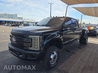 2017 Ford Super Duty F-350 Platinum Crew Cab Long Bed DRW
