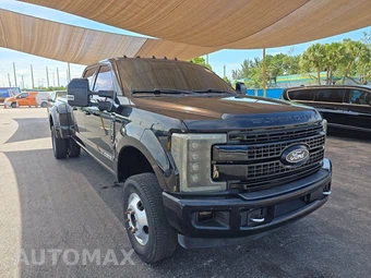 2017 Ford Super Duty F-350 Platinum Crew Cab Long Bed DRW - miniatura 3