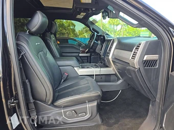 2017 Ford Super Duty F-350 Platinum Crew Cab Long Bed DRW - miniatura 8