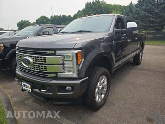 2017 Ford Super Duty F-350 Platinum Crew Cab Medium Bed