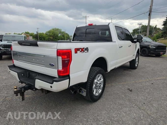 2017 Ford Super Duty F-350 Platinum Crew Cab Medium Bed - miniatura 3