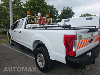 2017 Ford Super Duty F-350 XL Crew Cab Long Bed - miniatura 2